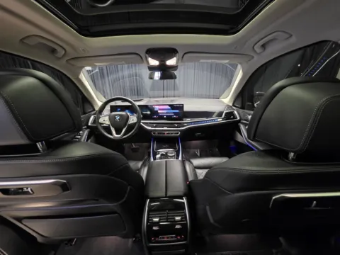 Another view of 2023 BMW X7 xDrive40i for sale in New Albany, IN at HyperCars