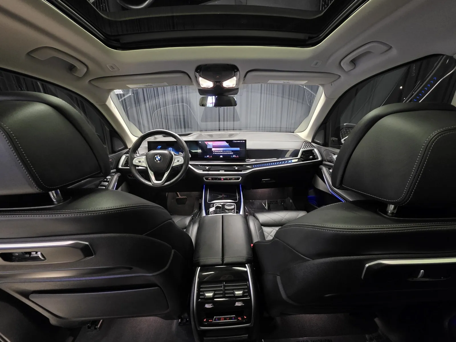 Photos of 2023 BMW X7 xDrive40i for sale in New Albany, IN at HyperCars