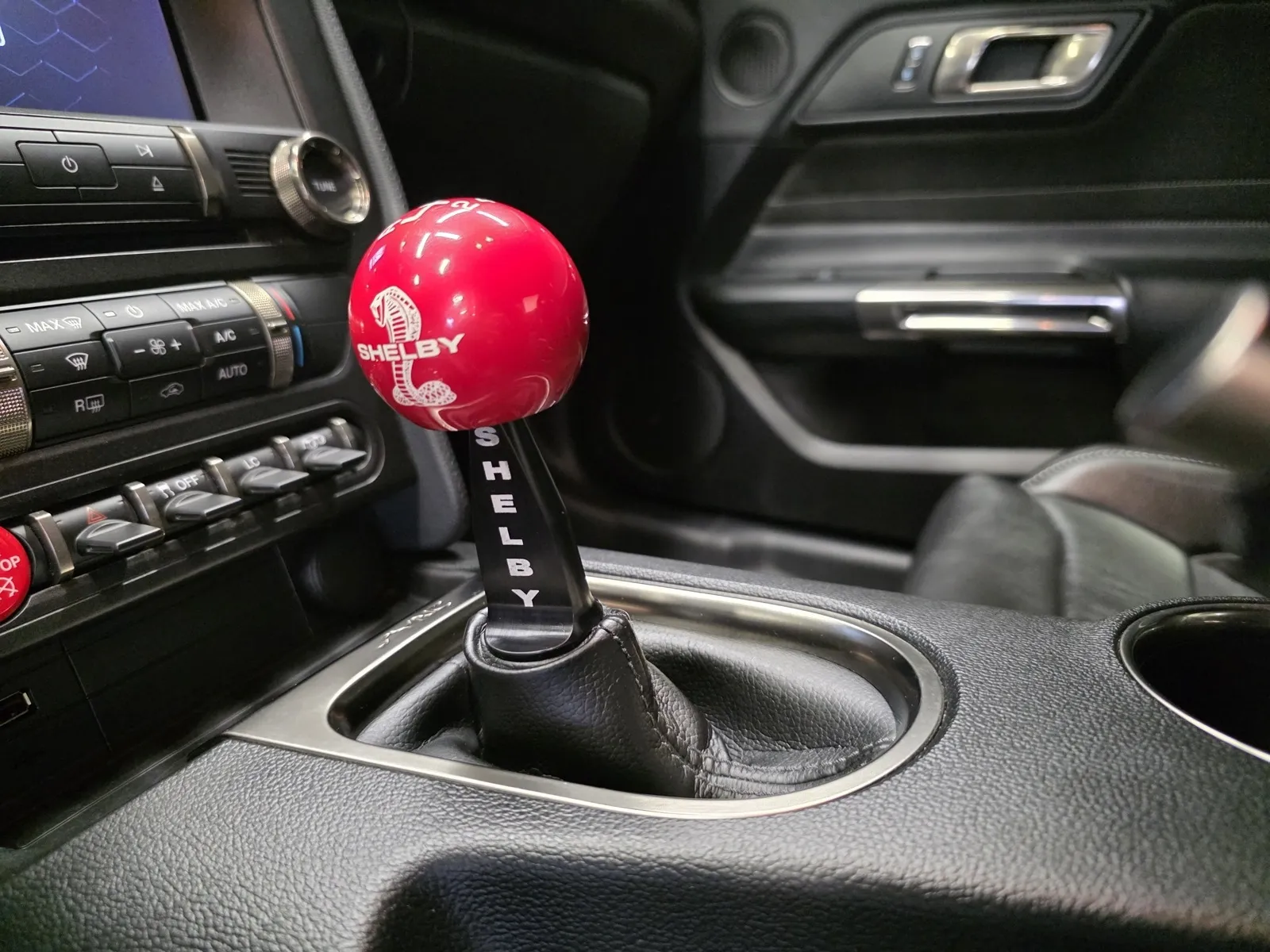 More photos of 2018 Ford Mustang Shelby GT350 at HyperCars, IN