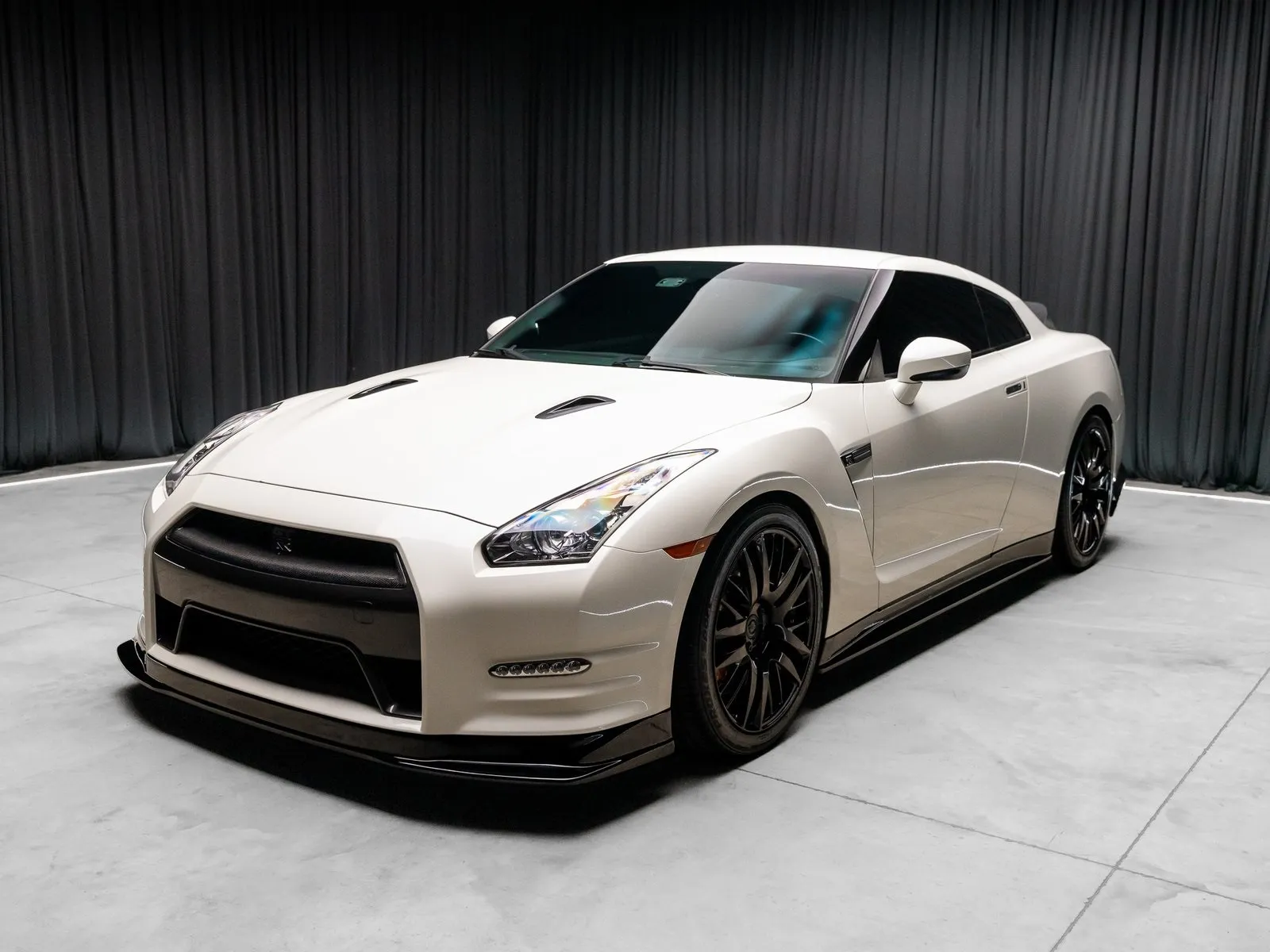 Photos of 2013 Nissan GT-R Black Edition for sale in New Albany, IN at HyperCars