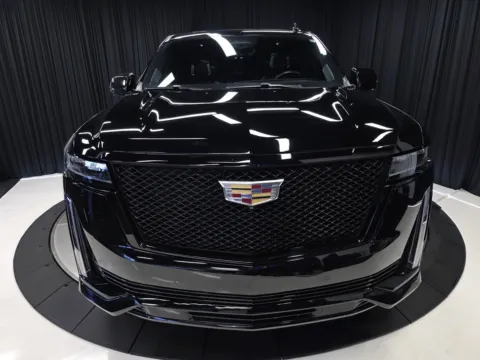 More photos of 2022 Cadillac Escalade ESV Sport Platinum at HyperCars, IN