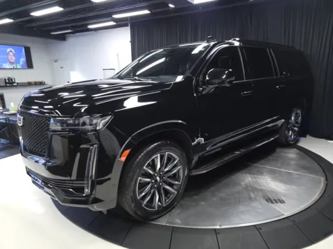 More photos of 2022 Cadillac Escalade ESV Sport Platinum at HyperCars, IN