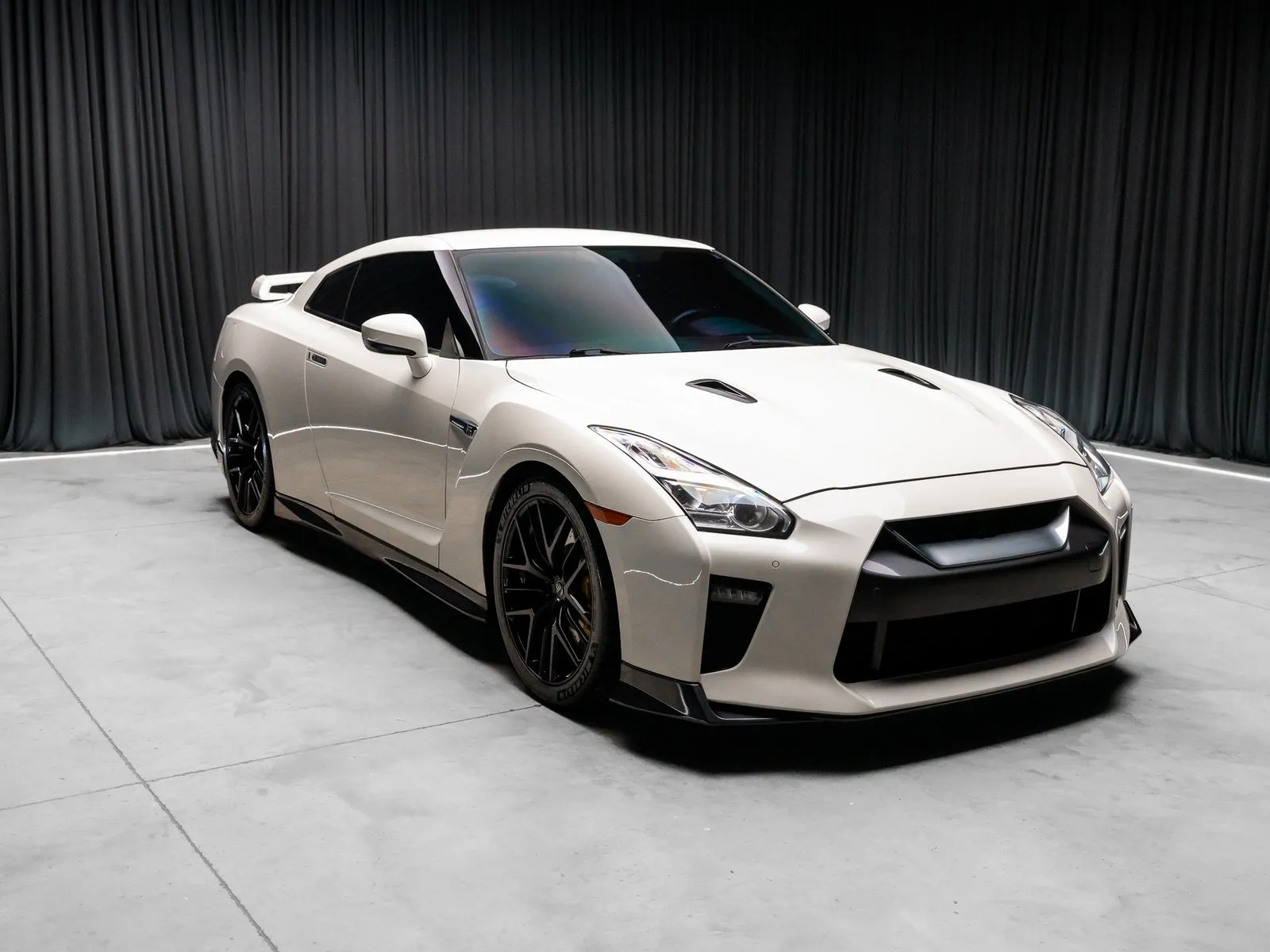 Photos of 2017 Nissan GT-R Premium for sale in New Albany, IN at HyperCars