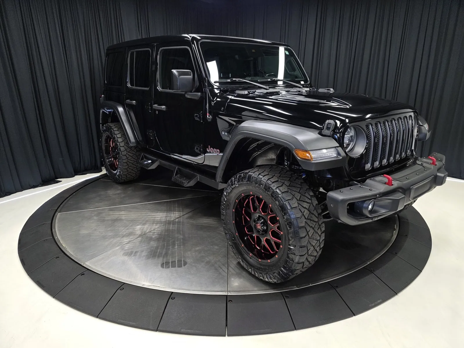 More photos of 2019 Jeep Wrangler Unlimited Rubicon at HyperCars, IN