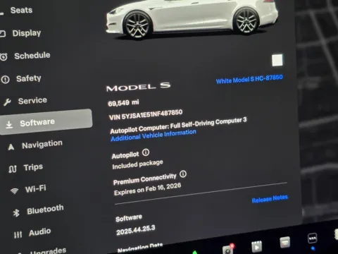 More photos of 2022 Tesla Model S at HyperCars, IN