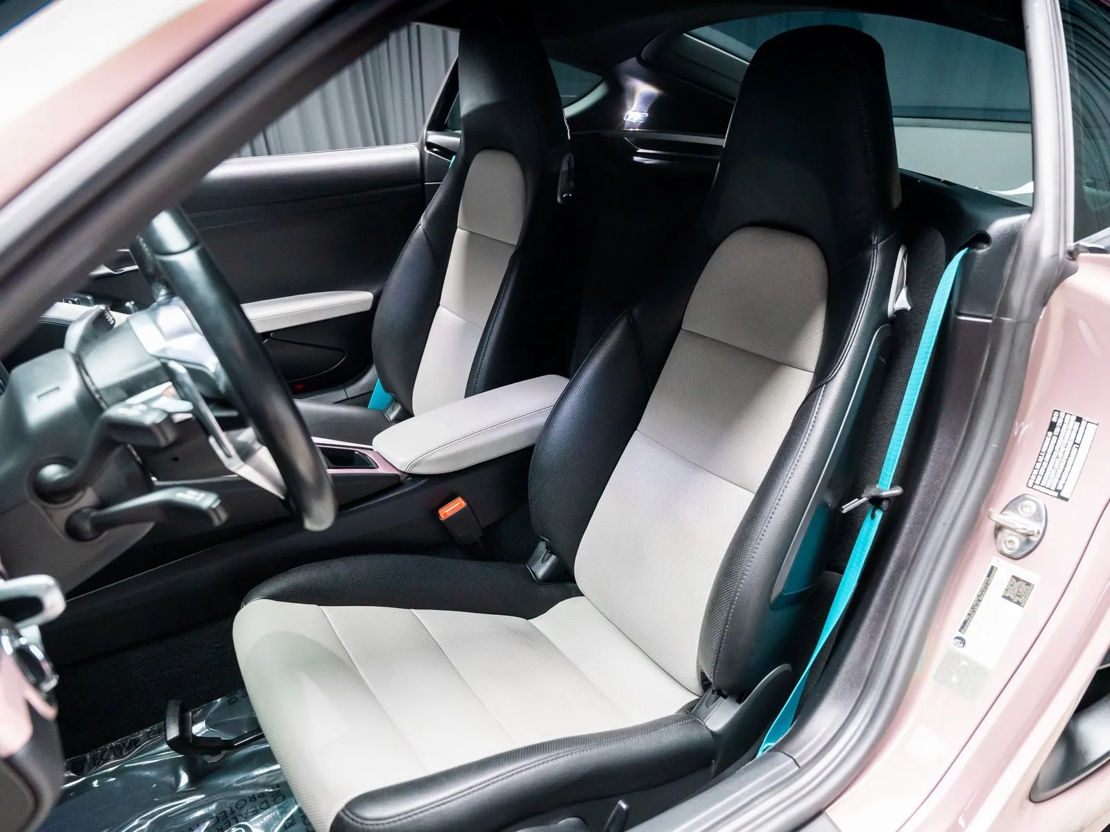 More photos of 2022 Porsche 718 Cayman S at HyperCars, IN