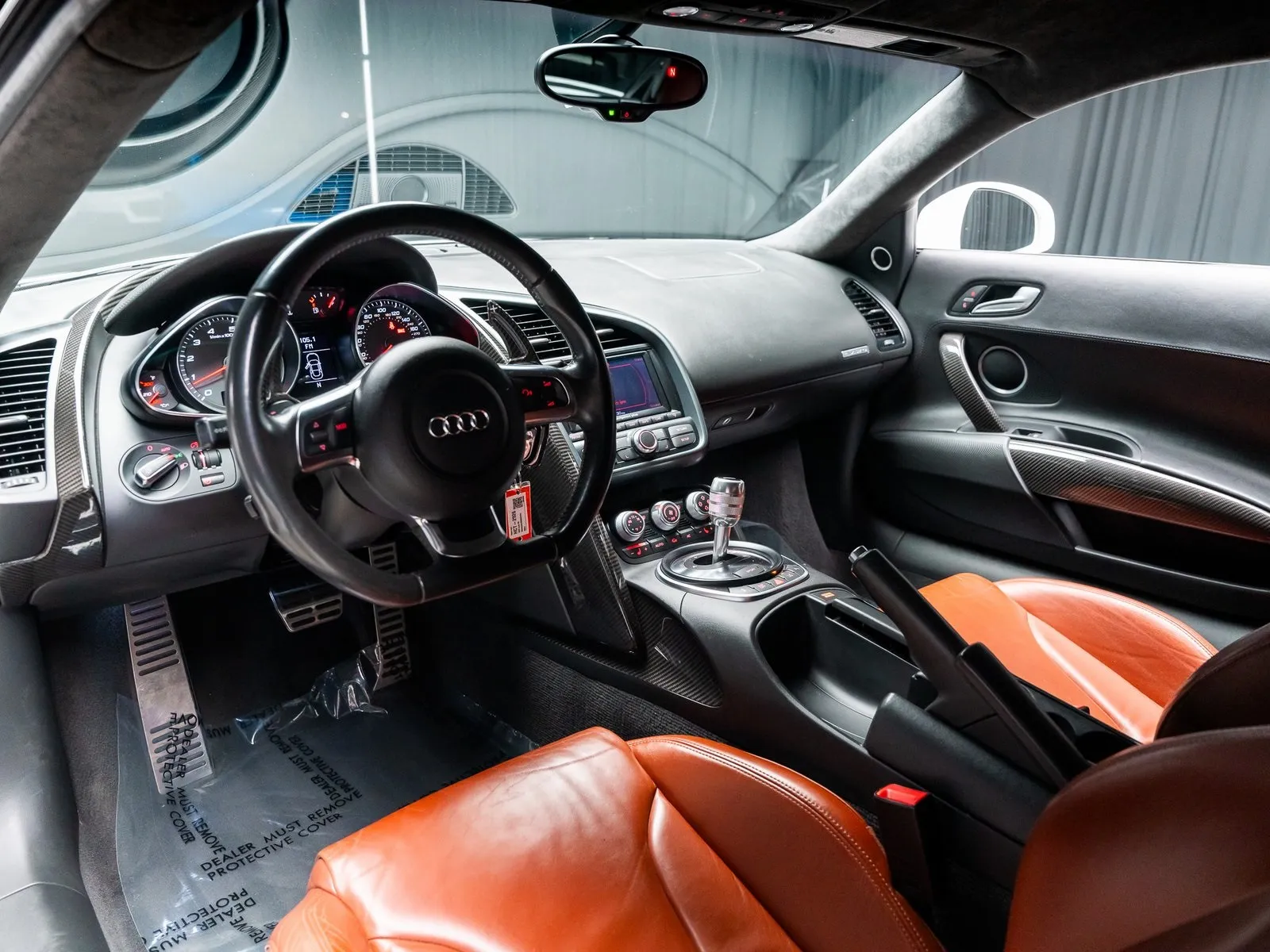 More photos of 2009 Audi R8 4.2 at HyperCars, IN