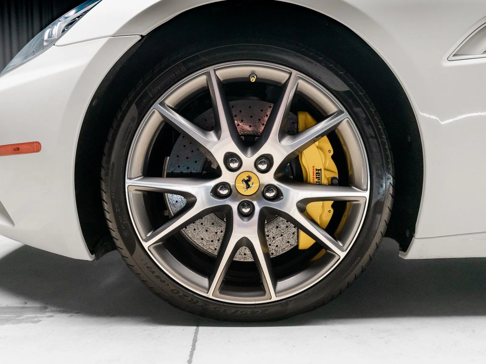 Photos of 2013 Ferrari California for sale in New Albany, IN at HyperCars