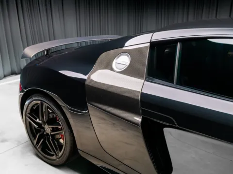 More photos of 2014 Audi R8 5.2 at HyperCars, IN