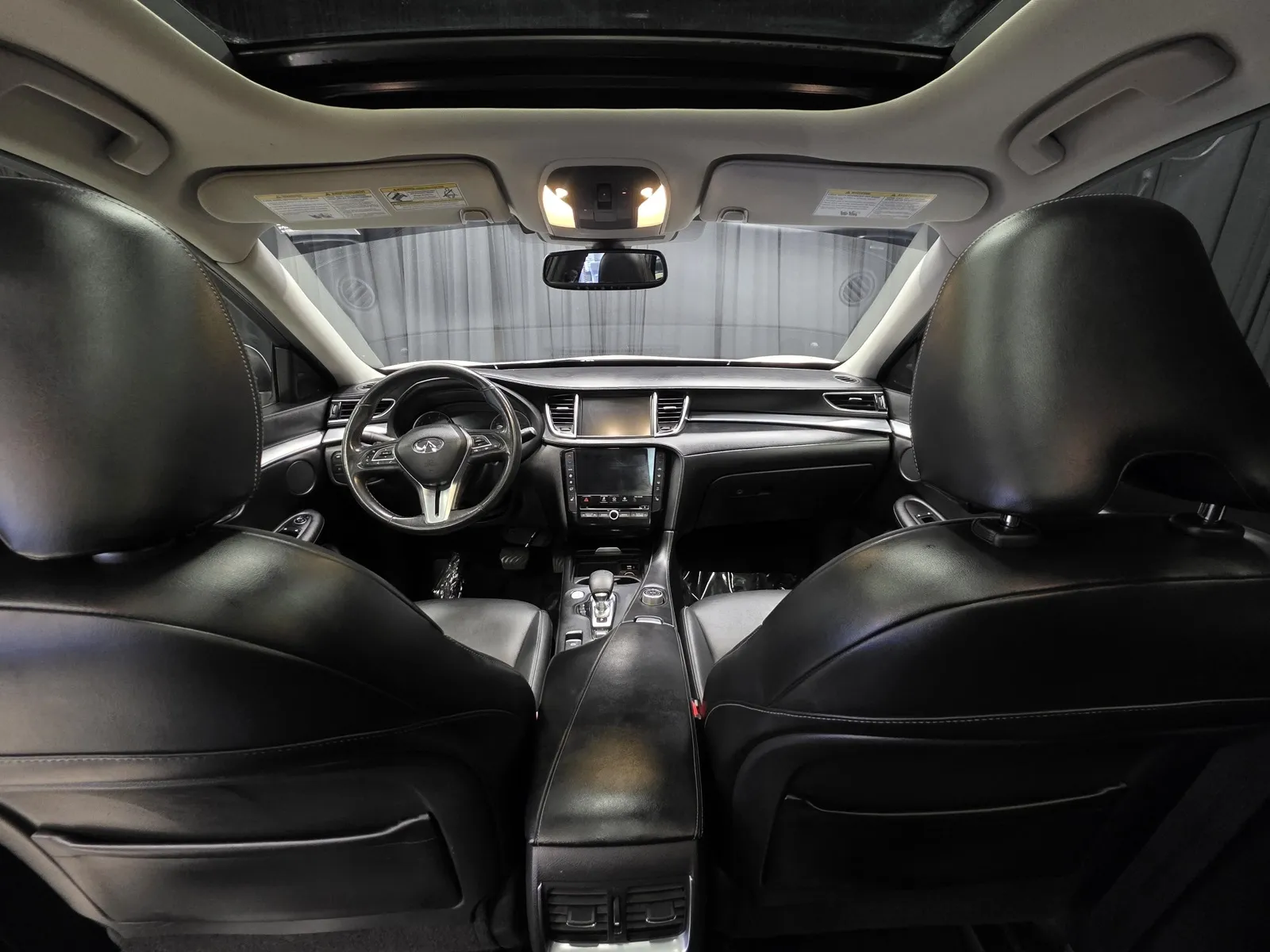 Photos of 2019 INFINITI QX50 LUXE for sale in New Albany, IN at HyperCars