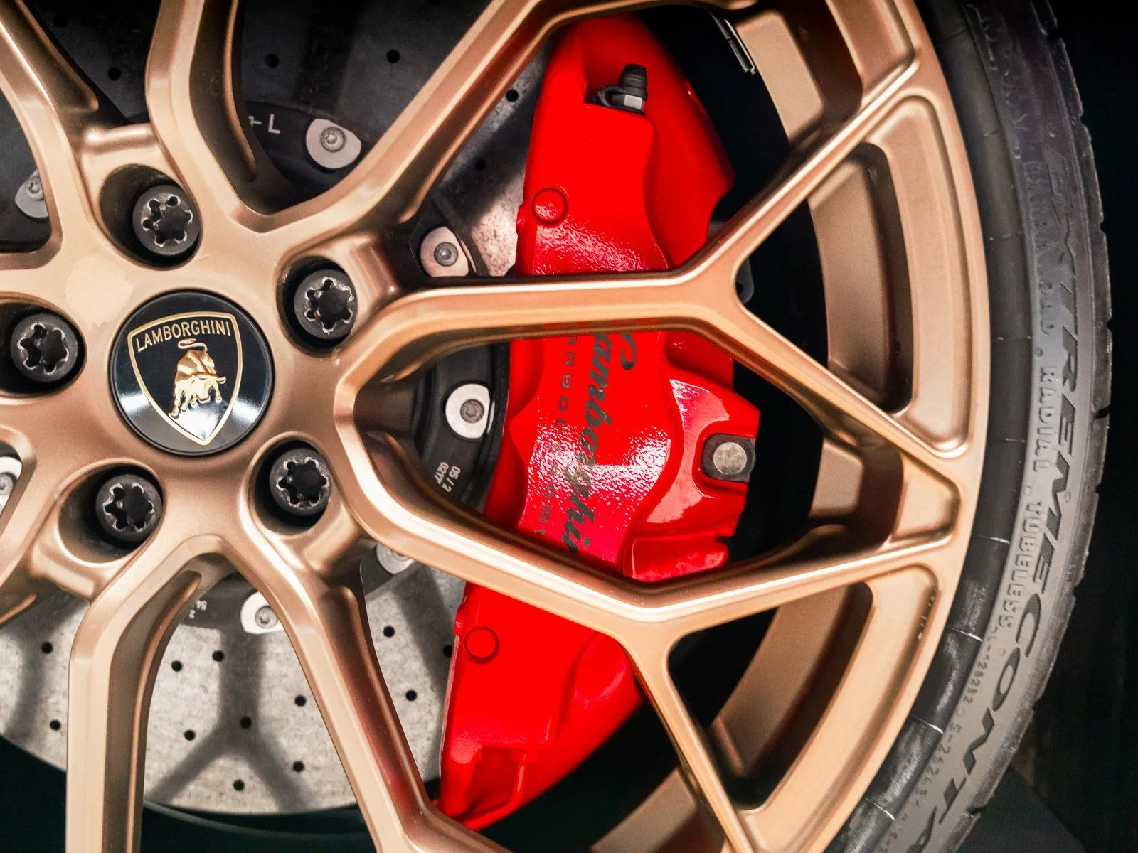 More photos of 2023 Lamborghini Huracan EVO at HyperCars, IN