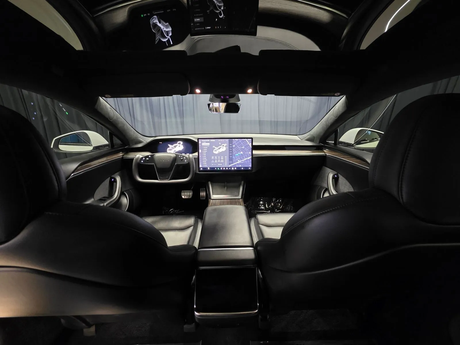 Photos of 2021 Tesla Model S Plaid for sale in New Albany, IN at HyperCars