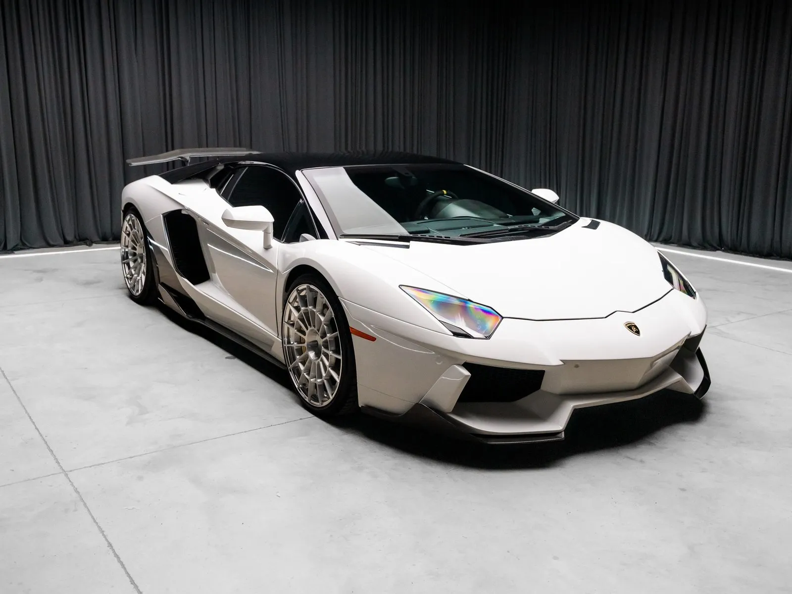 Photos of 2013 Lamborghini Aventador LP700-4 for sale in New Albany, IN at HyperCars