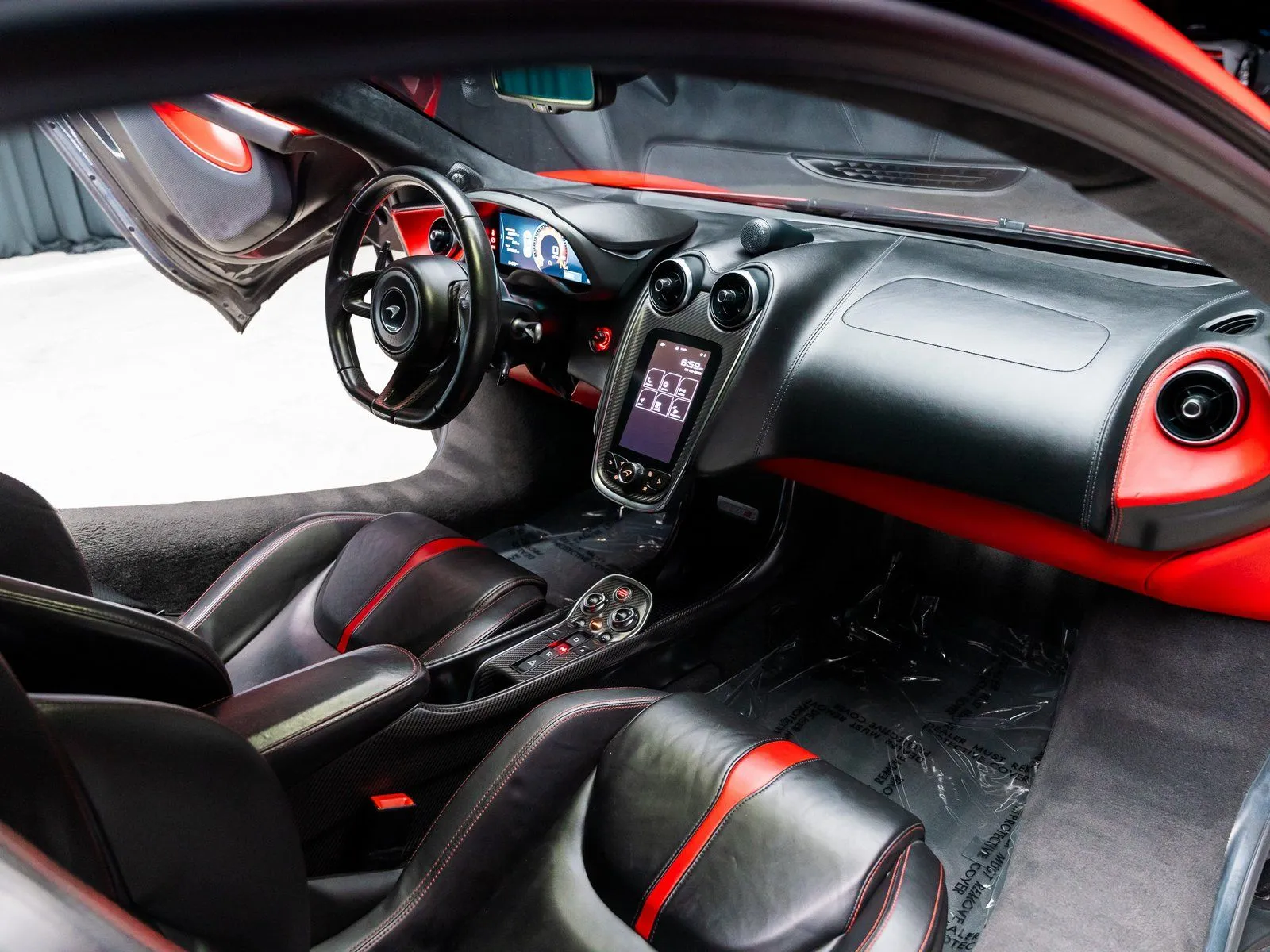 More photos of 2019 McLaren 570S at HyperCars, IN