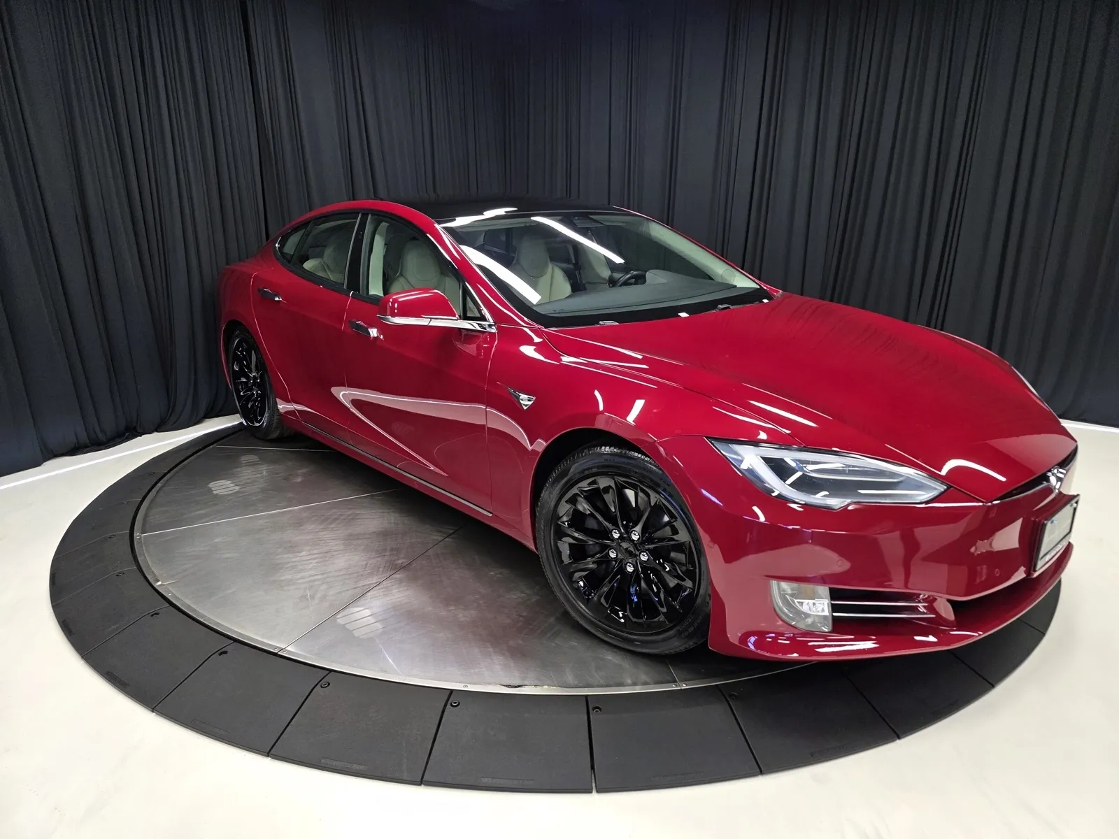 Red 2018 Tesla Model S 75D for sale in New Albany, IN