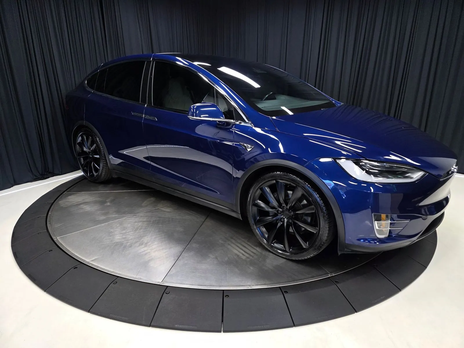 2018 Tesla Model X 100D - Photo 15