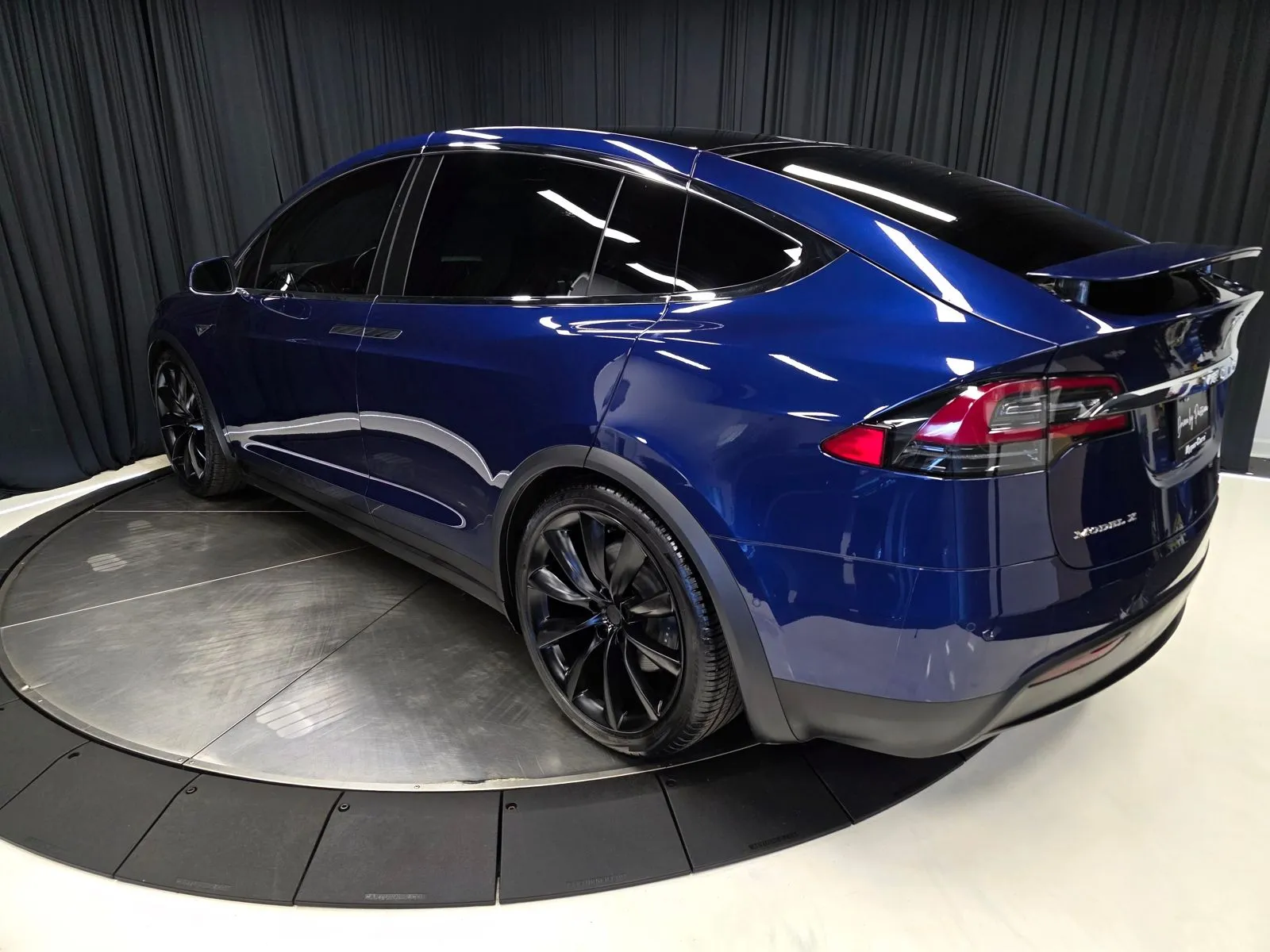 2018 Tesla Model X 100D - Photo 11
