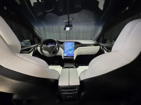 Another view of 2018 Tesla Model X 100D for sale in New Albany, IN at HyperCars