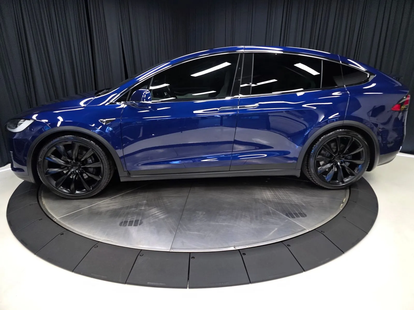 2018 Tesla Model X 100D - Photo 10