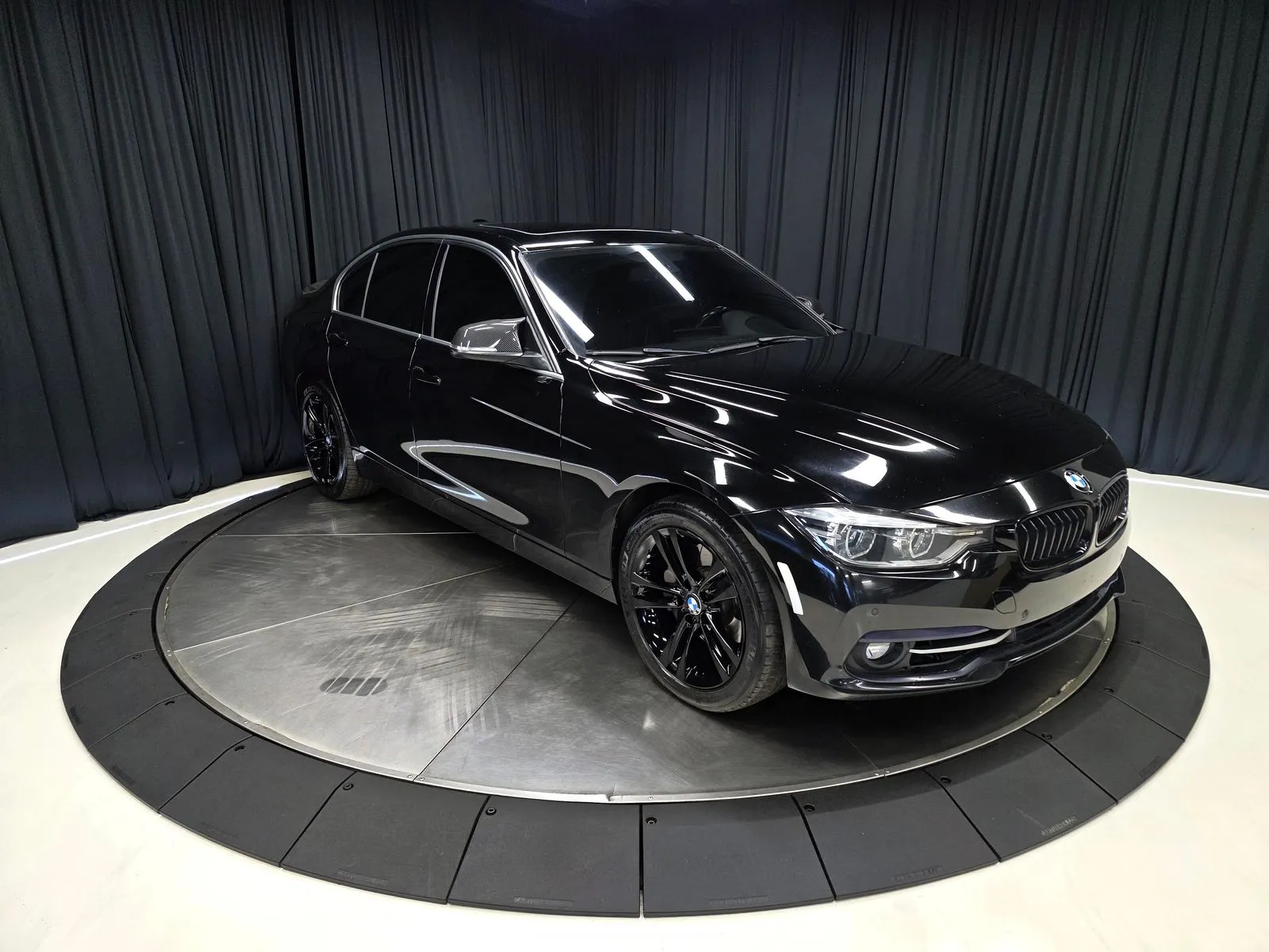 More photos of 2017 BMW 3 Series 340i at HyperCars, IN