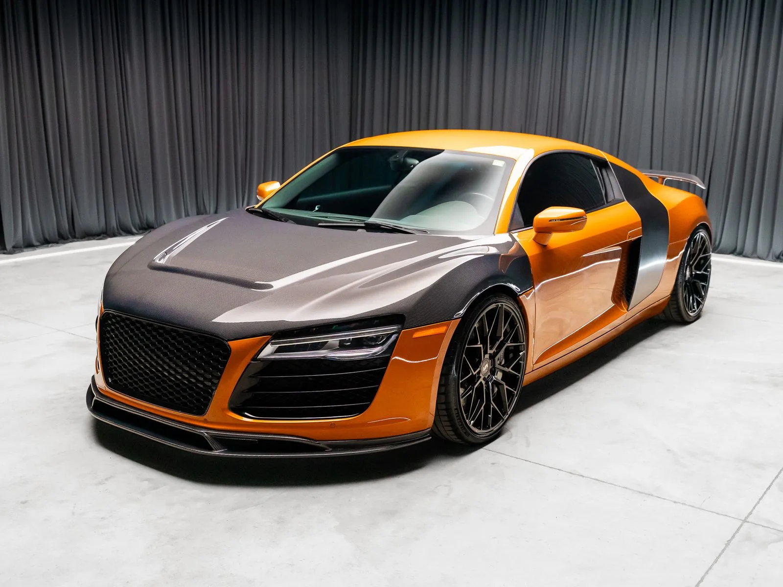 Photos of 2014 Audi R8 4.2 for sale in New Albany, IN at HyperCars