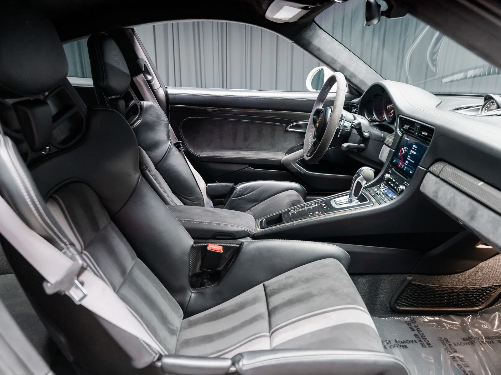 Photos of 2018 Porsche 911 GT3 for sale in New Albany, IN at HyperCars