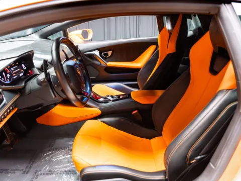 More photos of 2015 Lamborghini Huracan LP610-4 at HyperCars, IN