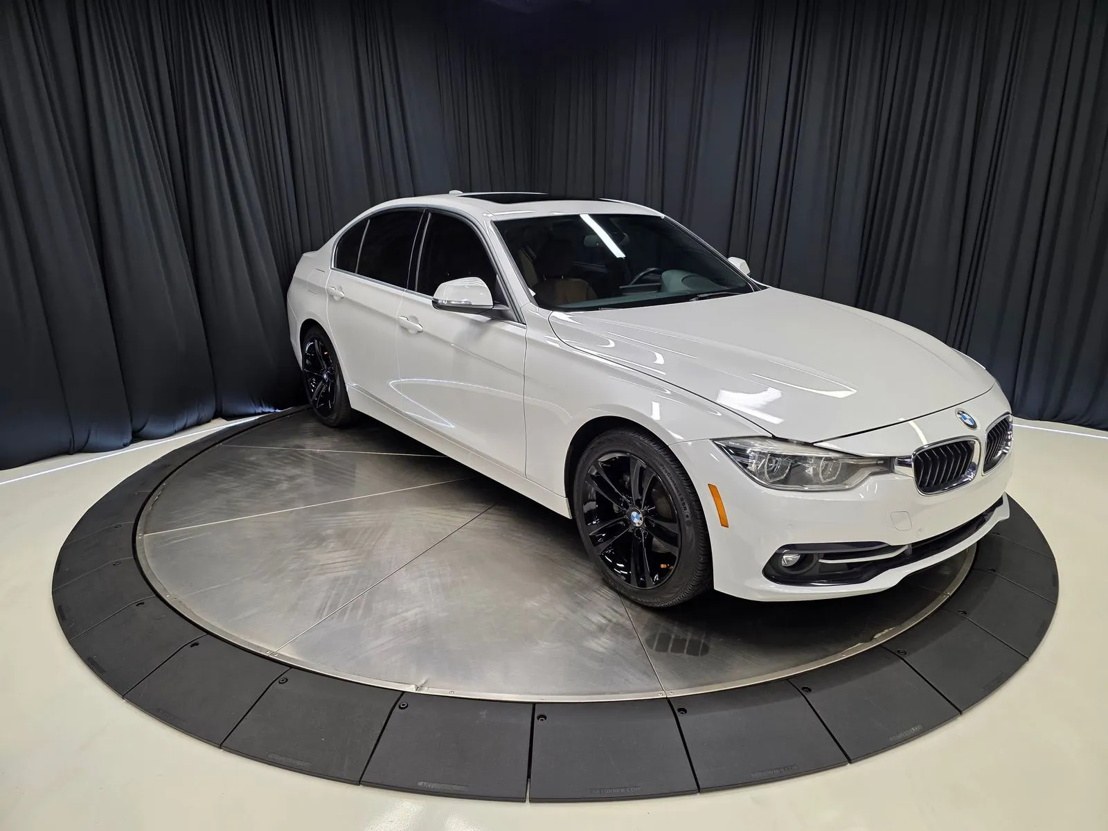 Another view of 2017 BMW 3 Series 330i for sale in New Albany, IN at HyperCars