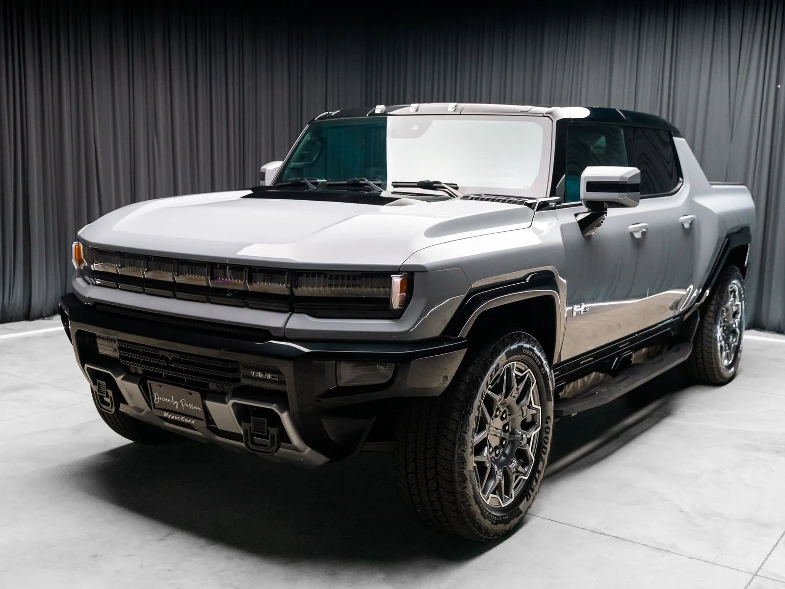 Photos of 2025 GMC Hummer EV Pickup 3X for sale in New Albany, IN at HyperCars