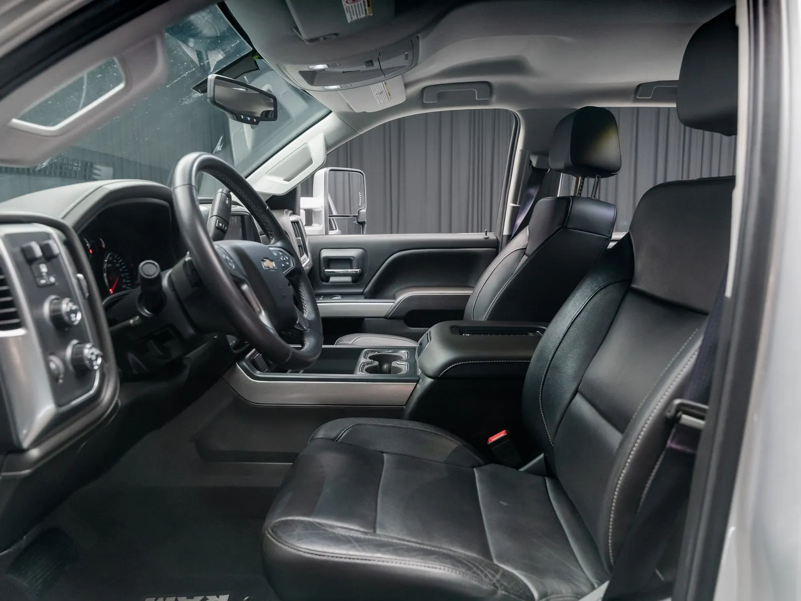 More photos of 2016 Chevrolet Silverado 2500HD LTZ at HyperCars, IN