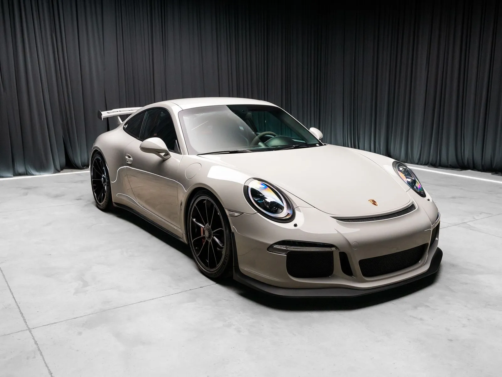 Another view of 2015 Porsche 911 GT3 for sale in New Albany, IN at HyperCars