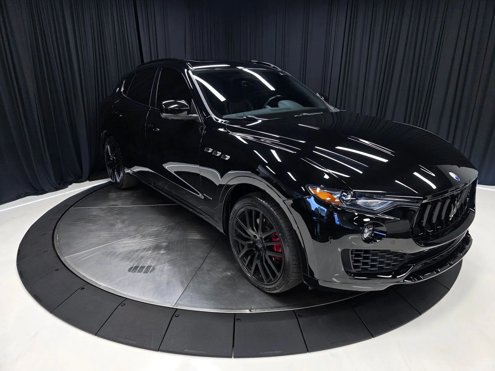 More photos of 2018 Maserati Levante GranSport at HyperCars, IN