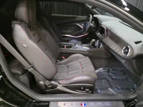 Another view of 2022 Chevrolet Camaro ZL1 for sale in New Albany, IN at HyperCars