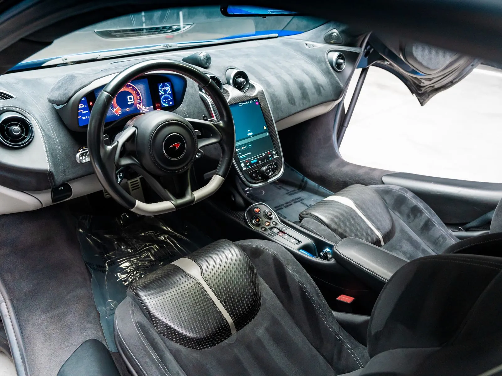 More photos of 2016 McLaren 570S at HyperCars, IN