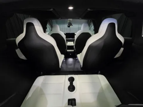 More photos of 2022 Tesla Model X at HyperCars, IN