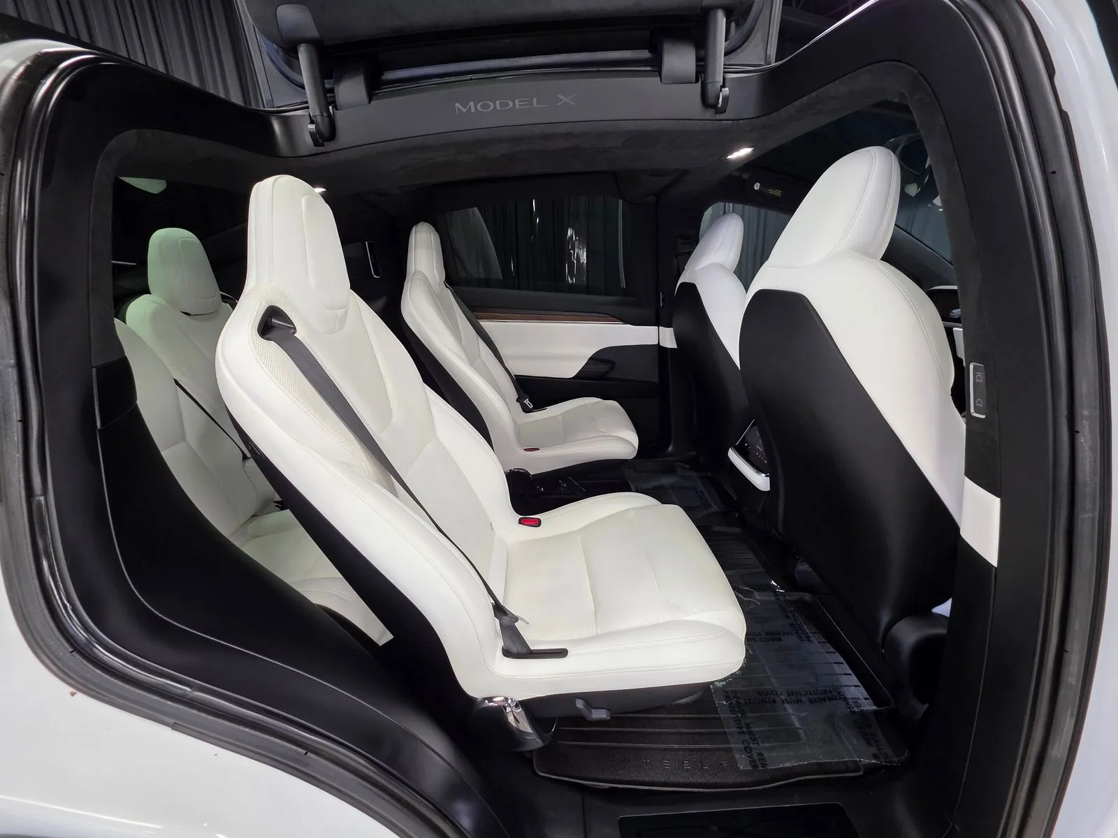 More photos of 2022 Tesla Model X at HyperCars, IN