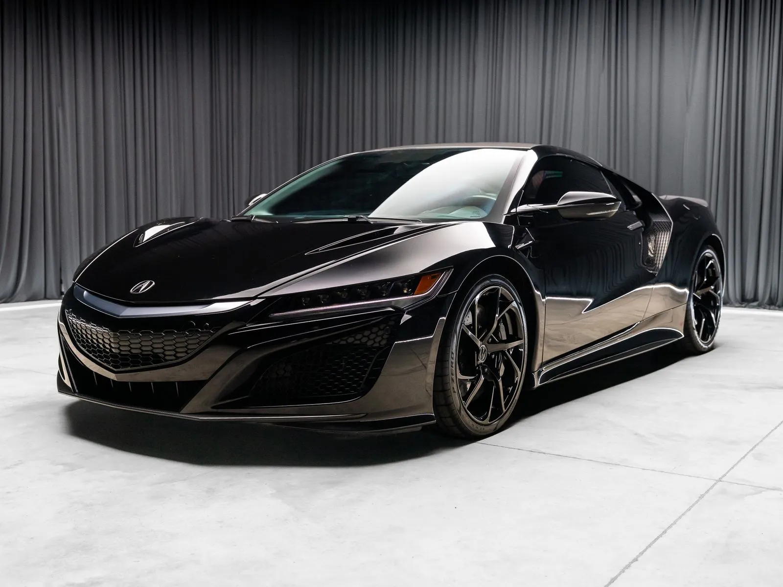 More photos of 2017 Acura NSX at HyperCars, IN