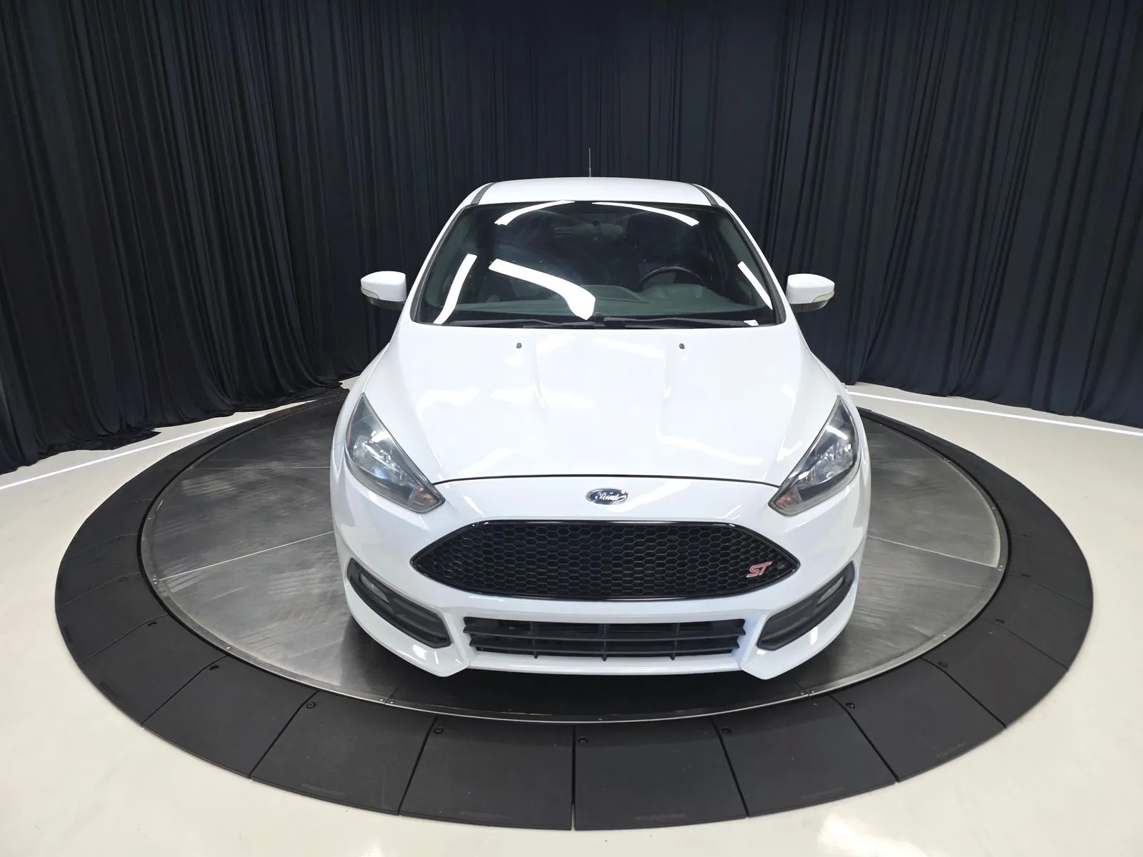 More photos of 2017 Ford Focus ST at HyperCars, IN