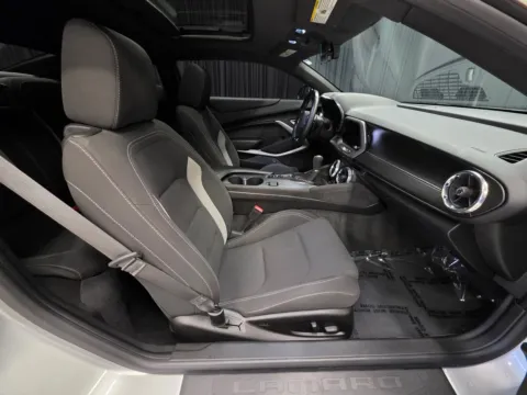 Photos of 2018 Chevrolet Camaro SS for sale in New Albany, IN at HyperCars