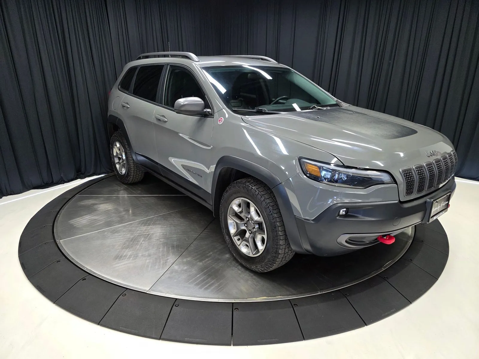 Another view of 2019 Jeep Cherokee Trailhawk for sale in New Albany, IN at HyperCars