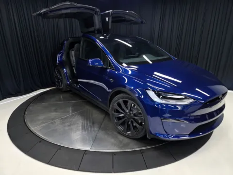 Blue 2022 Tesla Model X for sale in New Albany, IN