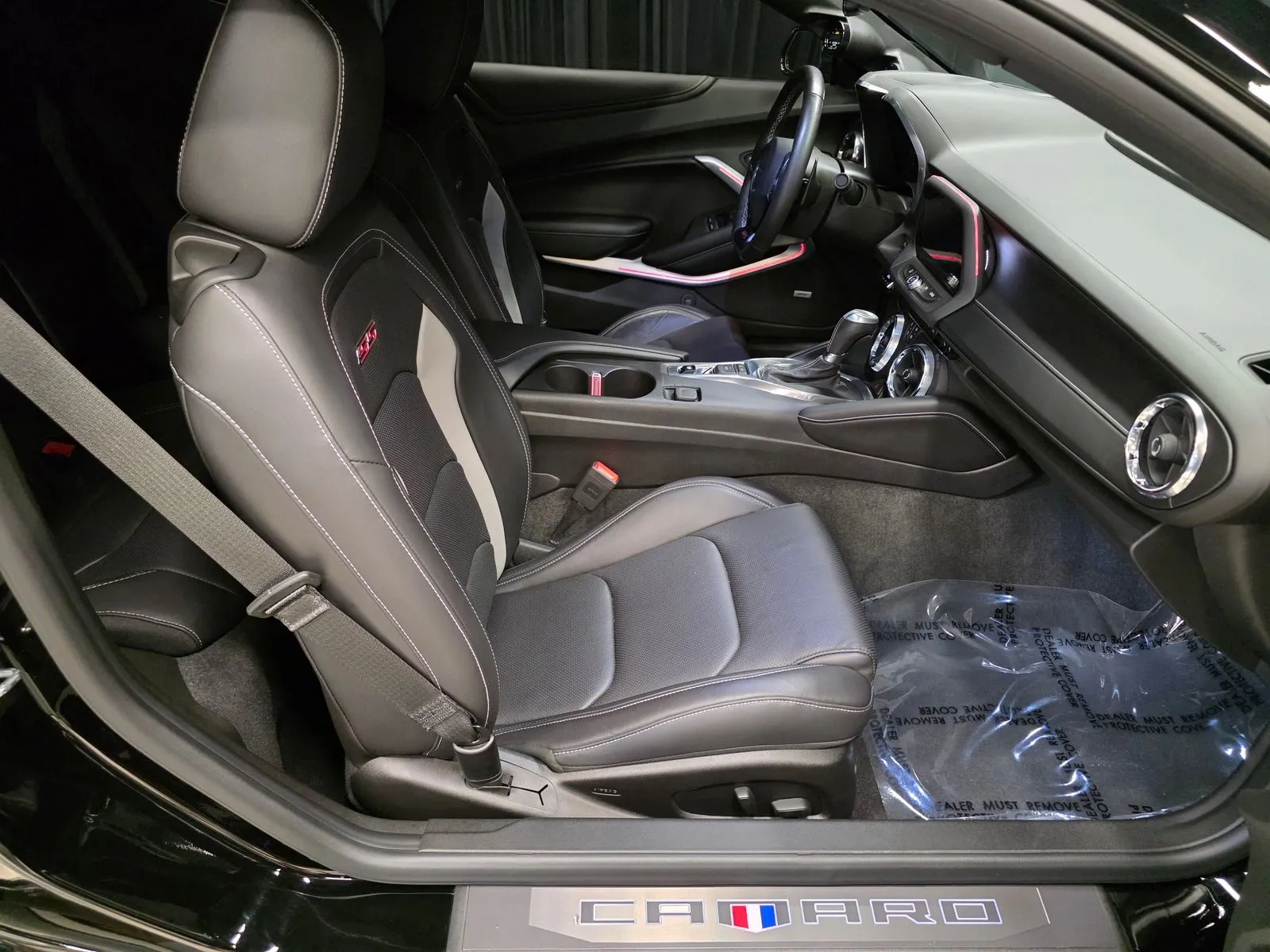 Photos of 2018 Chevrolet Camaro SS for sale in New Albany, IN at HyperCars