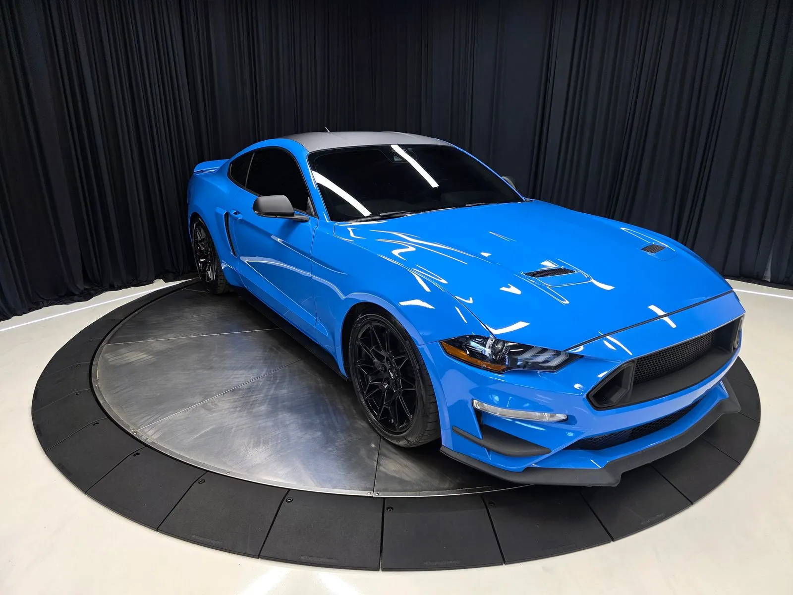 More photos of 2022 Ford Mustang GT Premium at HyperCars, IN