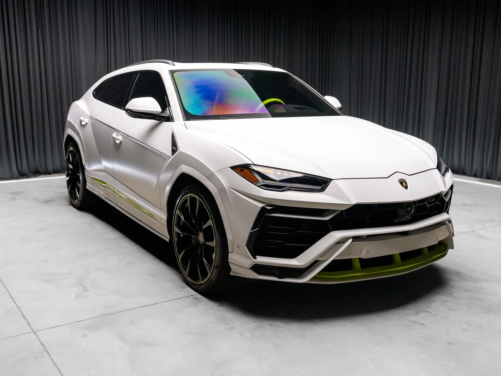 Photos of 2022 Lamborghini Urus Pearl Capsule for sale in New Albany, IN at HyperCars