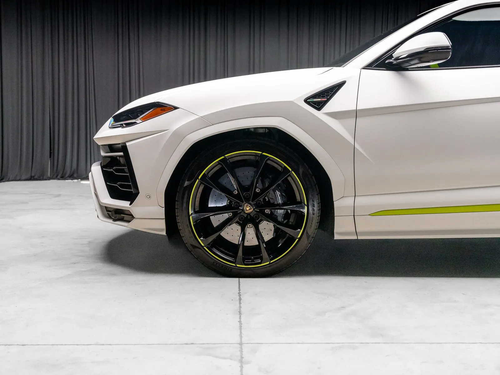 Another view of 2022 Lamborghini Urus Pearl Capsule for sale in New Albany, IN at HyperCars