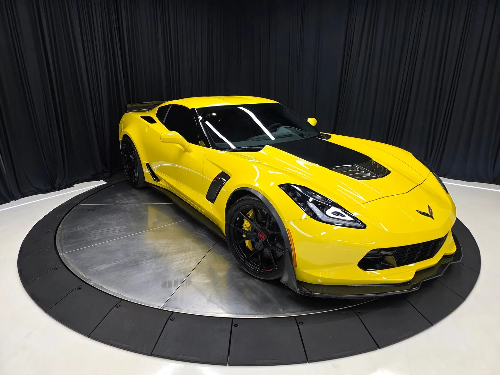 Yellow 2016 Chevrolet Corvette Z06 for sale in New Albany, IN