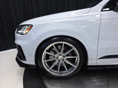 More photos of 2020 Audi SQ7 Prestige at HyperCars, IN