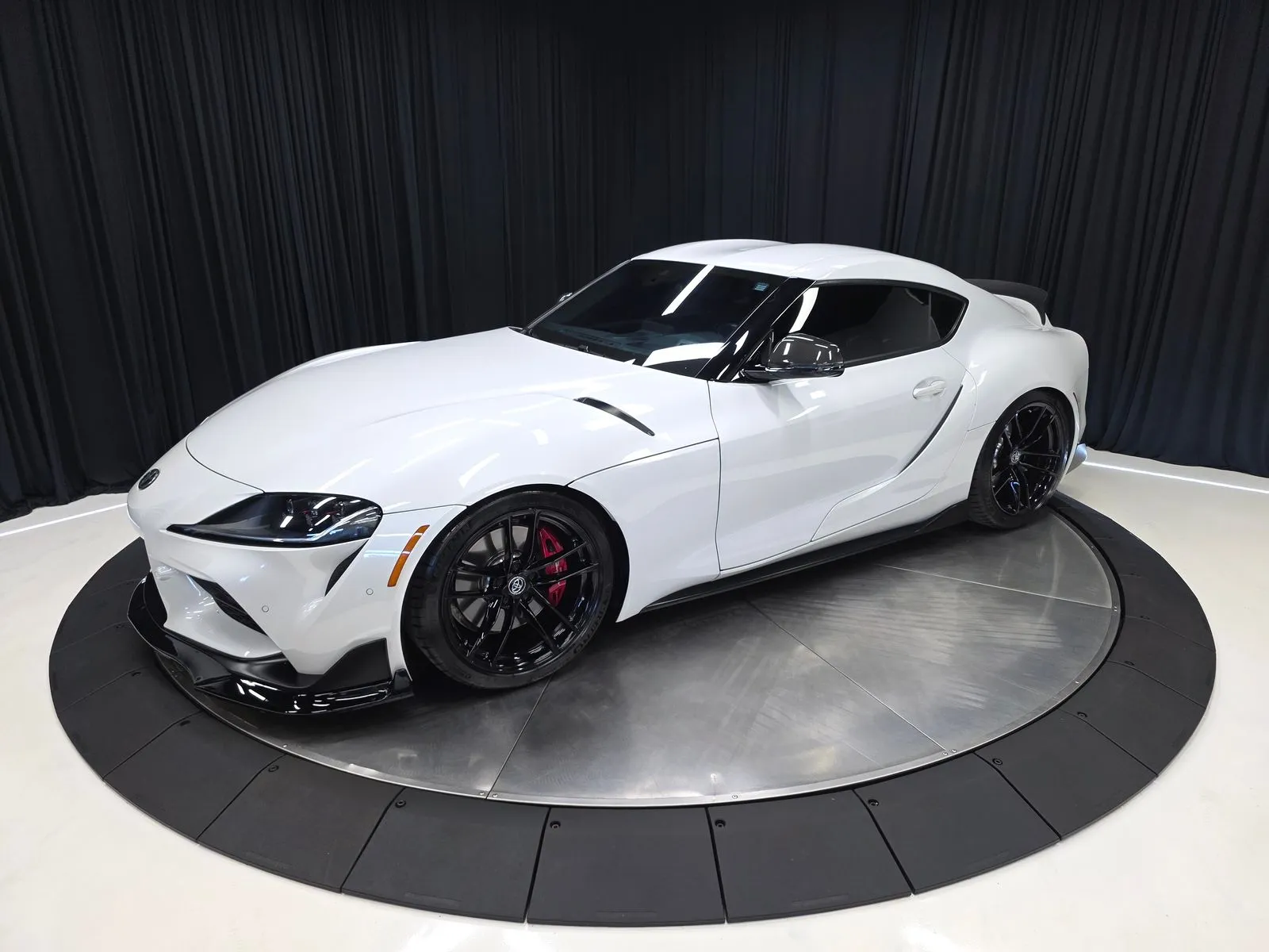 More photos of 2021 Toyota Supra 3.0 at HyperCars, IN