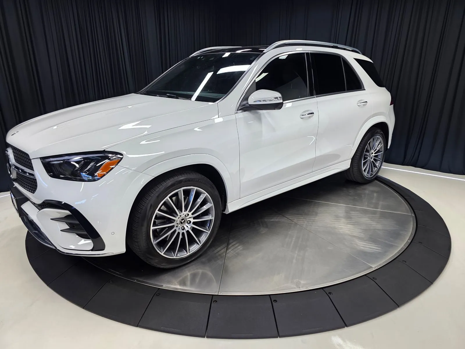 More photos of 2024 Mercedes-Benz GLE 350 at HyperCars, IN