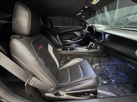 Photos of 2018 Chevrolet Camaro SS for sale in New Albany, IN at HyperCars